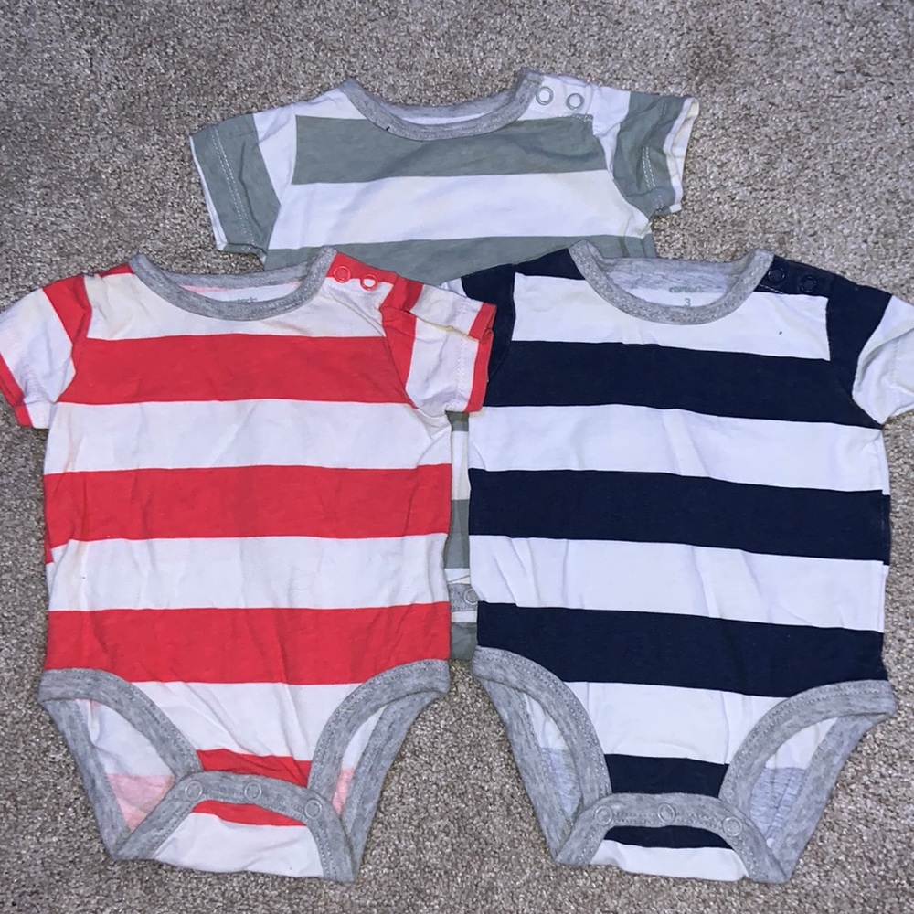 Carter’s Striped Bodysuit Bundle | Size 0-3 Months